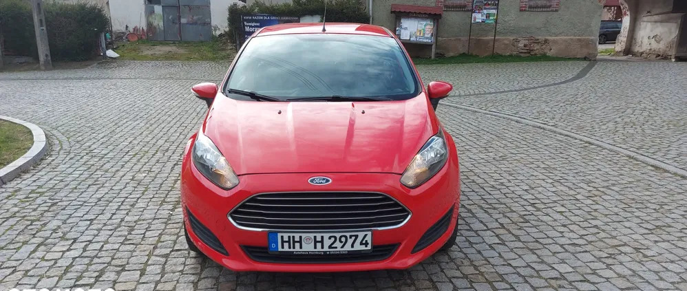 samochody osobowe Ford Fiesta cena 22900 przebieg: 126000, rok produkcji 2013 z Karczew